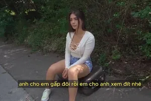 Em lễ tân nguyện bú buồi để không bị trừ lương